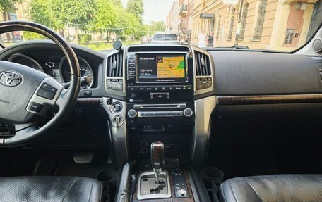 Toyota Land Cruiser 200, 2013 год, 3 650 000 рублей, 7 фотография
