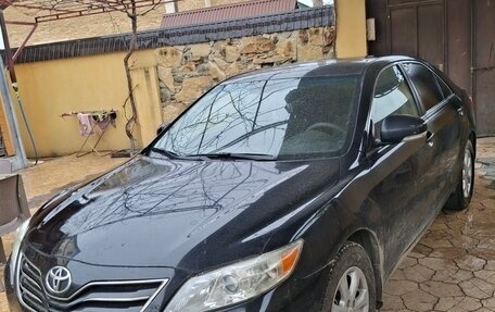 Toyota Camry, 2010 год, 850 000 рублей, 2 фотография