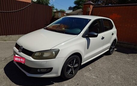 Volkswagen Polo VI (EU Market), 2012 год, 700 000 рублей, 2 фотография