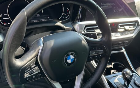 BMW 3 серия, 2019 год, 3 200 000 рублей, 22 фотография