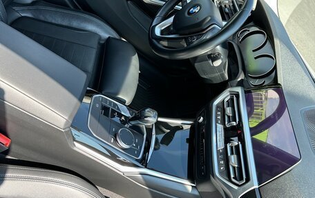 BMW 3 серия, 2019 год, 3 200 000 рублей, 19 фотография