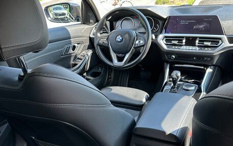 BMW 3 серия, 2019 год, 3 200 000 рублей, 28 фотография