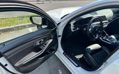 BMW 3 серия, 2019 год, 3 200 000 рублей, 40 фотография