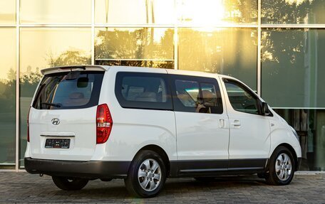 Hyundai Grand Starex Grand Starex I рестайлинг 2, 2010 год, 1 495 000 рублей, 6 фотография