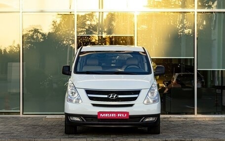 Hyundai Grand Starex Grand Starex I рестайлинг 2, 2010 год, 1 495 000 рублей, 2 фотография