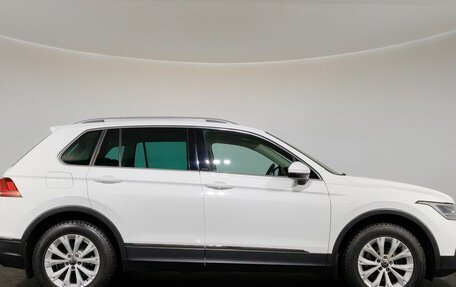 Volkswagen Tiguan II, 2020 год, 2 350 000 рублей, 4 фотография