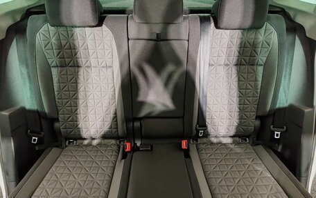 Volkswagen Tiguan II, 2020 год, 2 350 000 рублей, 14 фотография