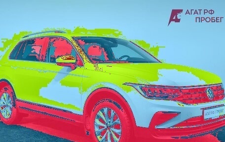 Volkswagen Tiguan II, 2020 год, 2 350 000 рублей, 3 фотография