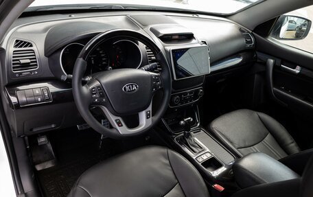 KIA Sorento II рестайлинг, 2013 год, 1 695 000 рублей, 13 фотография