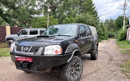 Nissan NP300, 2010 год, 1 050 000 рублей, 1 фотография