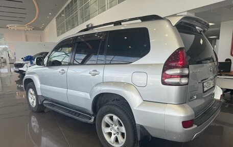 Toyota Land Cruiser Prado 120 рестайлинг, 2006 год, 1 595 000 рублей, 6 фотография