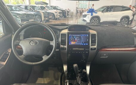 Toyota Land Cruiser Prado 120 рестайлинг, 2006 год, 1 595 000 рублей, 8 фотография
