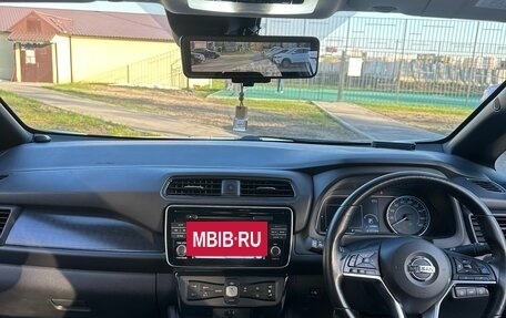 Nissan Leaf II, 2018 год, 1 325 000 рублей, 9 фотография