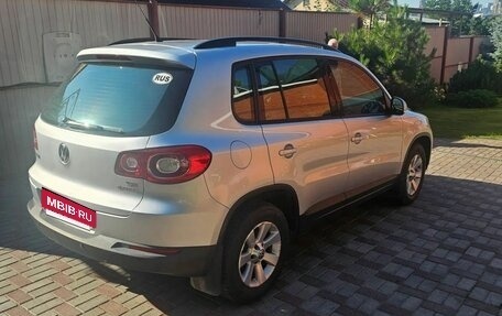 Volkswagen Tiguan I, 2011 год, 990 000 рублей, 4 фотография
