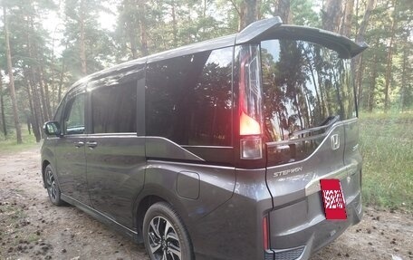 Honda Stepwgn IV, 2019 год, 2 150 000 рублей, 4 фотография