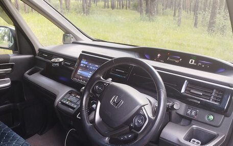 Honda Stepwgn IV, 2019 год, 2 150 000 рублей, 10 фотография