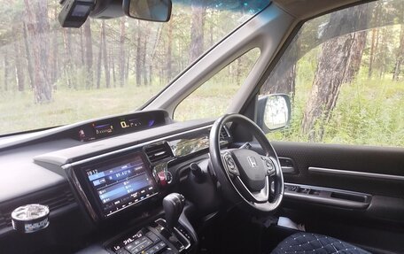 Honda Stepwgn IV, 2019 год, 2 150 000 рублей, 8 фотография