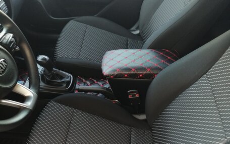 KIA Rio IV, 2019 год, 1 400 000 рублей, 4 фотография