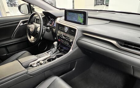 Lexus RX IV рестайлинг, 2022 год, 5 900 000 рублей, 28 фотография