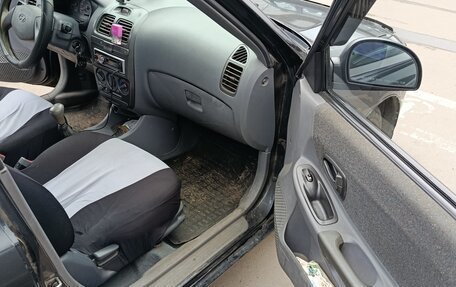 Hyundai Accent II, 2007 год, 300 000 рублей, 2 фотография