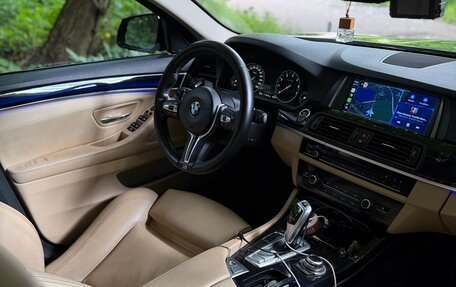 BMW 5 серия, 2015 год, 2 200 000 рублей, 19 фотография