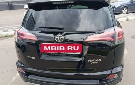 Toyota RAV4, 2018 год, 2 200 000 рублей, 11 фотография