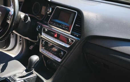 Hyundai Sonata VII, 2017 год, 930 000 рублей, 13 фотография