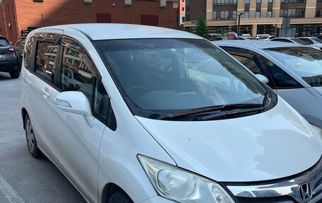 Honda Freed I, 2012 год, 950 000 рублей, 2 фотография