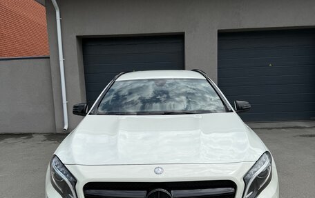 Mercedes-Benz GLA, 2016 год, 1 950 000 рублей, 2 фотография