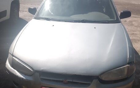 Mitsubishi Colt VI рестайлинг, 2000 год, 30 000 рублей, 6 фотография