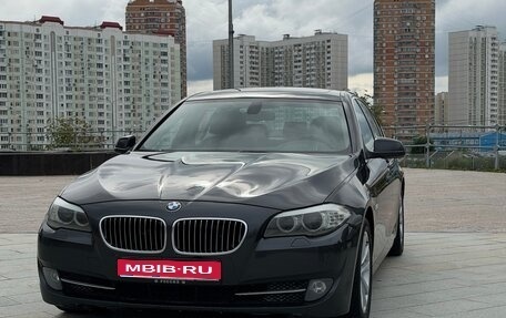 BMW 5 серия, 2011 год, 1 400 000 рублей, 1 фотография