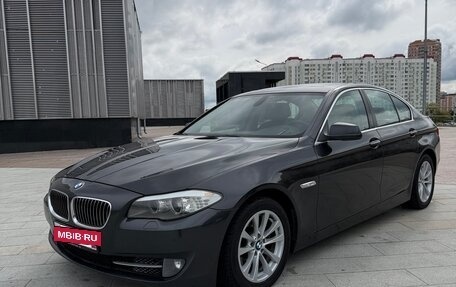 BMW 5 серия, 2011 год, 1 400 000 рублей, 3 фотография