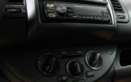 Nissan Note II рестайлинг, 2006 год, 495 000 рублей, 11 фотография