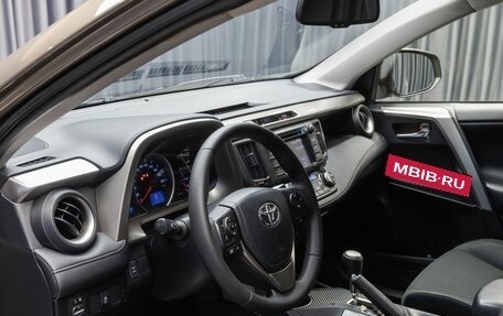 Toyota RAV4, 2013 год, 1 899 000 рублей, 9 фотография