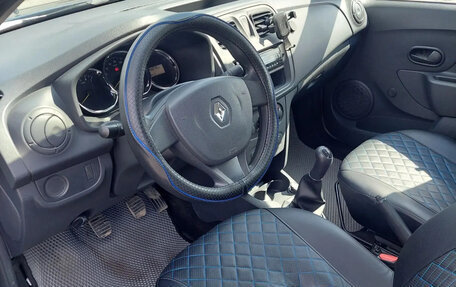 Renault Logan II, 2018 год, 890 000 рублей, 8 фотография