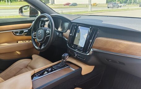 Volvo S90 II рестайлинг, 2017 год, 2 677 000 рублей, 9 фотография
