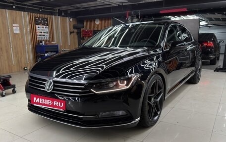 Volkswagen Passat B8 рестайлинг, 2019 год, 3 200 000 рублей, 2 фотография