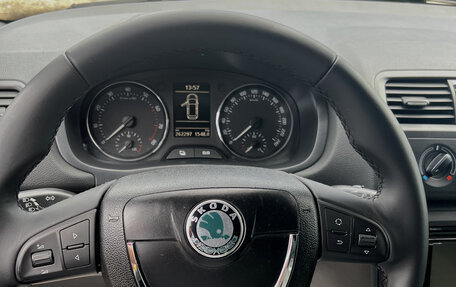 Skoda Fabia II, 2011 год, 1 000 000 рублей, 13 фотография