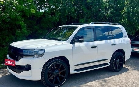 Toyota Land Cruiser 200, 2010 год, 3 300 000 рублей, 2 фотография