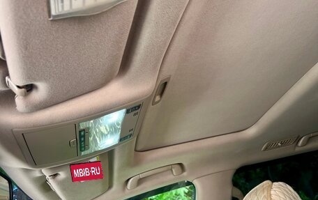 Toyota Land Cruiser 200, 2010 год, 3 300 000 рублей, 8 фотография