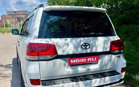 Toyota Land Cruiser 200, 2010 год, 3 300 000 рублей, 5 фотография