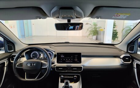 Geely Coolray I, 2022 год, 1 700 000 рублей, 9 фотография