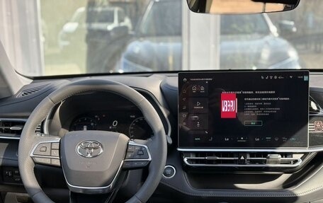 Toyota Highlander, 2026 год, 5 060 000 рублей, 12 фотография