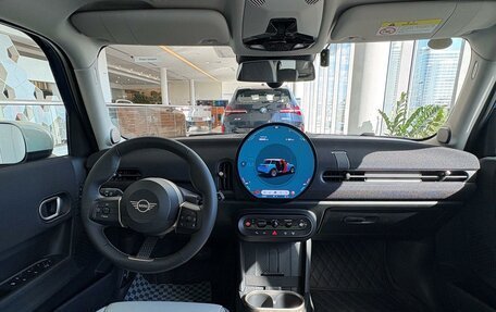 MINI Hatch, 2025 год, 5 775 000 рублей, 5 фотография