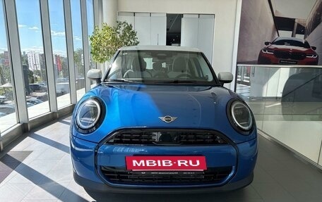 MINI Hatch, 2025 год, 5 775 000 рублей, 2 фотография
