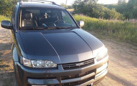 Isuzu Axiom, 2001 год, 5 фотография
