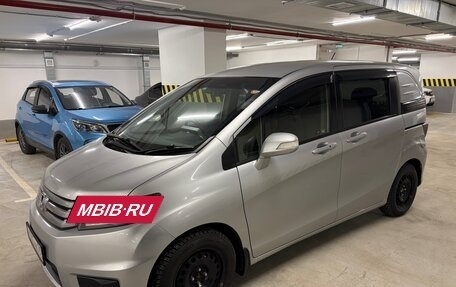 Honda Freed I, 2012 год, 1 080 000 рублей, 3 фотография