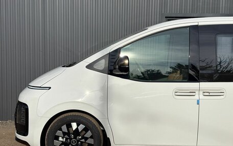 Hyundai Staria, 2025 год, 9 400 000 рублей, 4 фотография