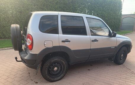 Chevrolet Niva I рестайлинг, 2011 год, 380 000 рублей, 10 фотография