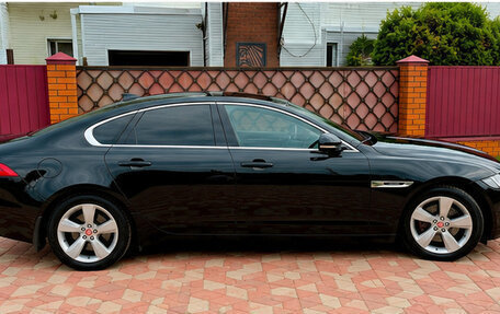 Jaguar XF II, 2016 год, 2 750 000 рублей, 3 фотография